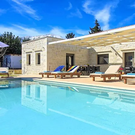 Villa Orientem Heated Pool *