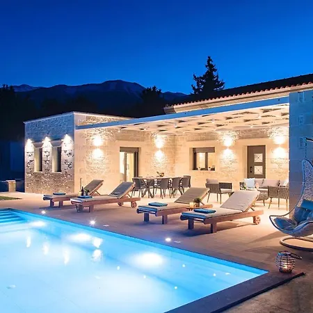 Orientem Heated Pool Villa