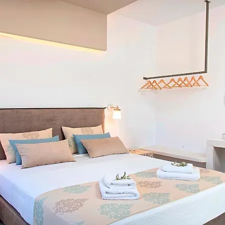 Villa Orientem Heated Pool