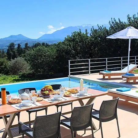 Orientem Heated Pool Villa